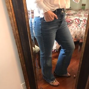 AmericanEagle: Flare Jeans